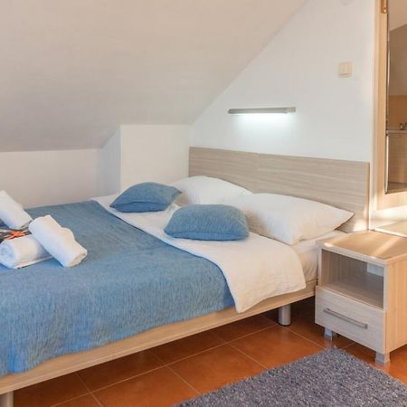 R Club Apartments Old Town Будва Экстерьер фото