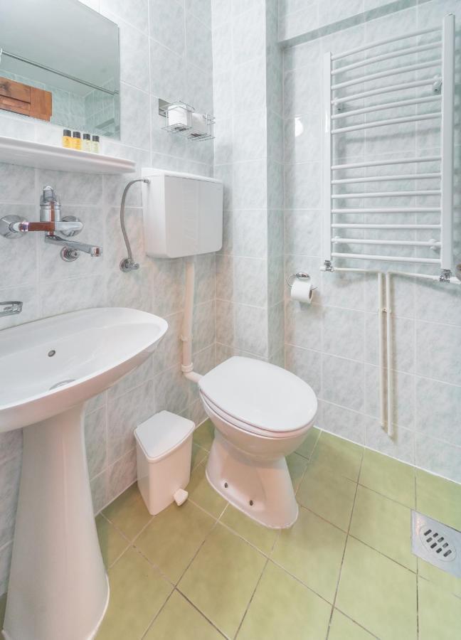 R Club Apartments Old Town Будва Экстерьер фото