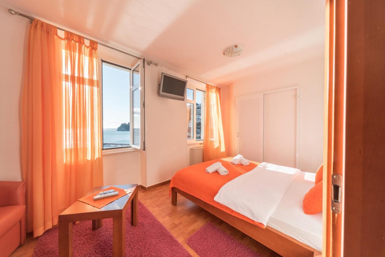 R Club Apartments Old Town Будва Экстерьер фото