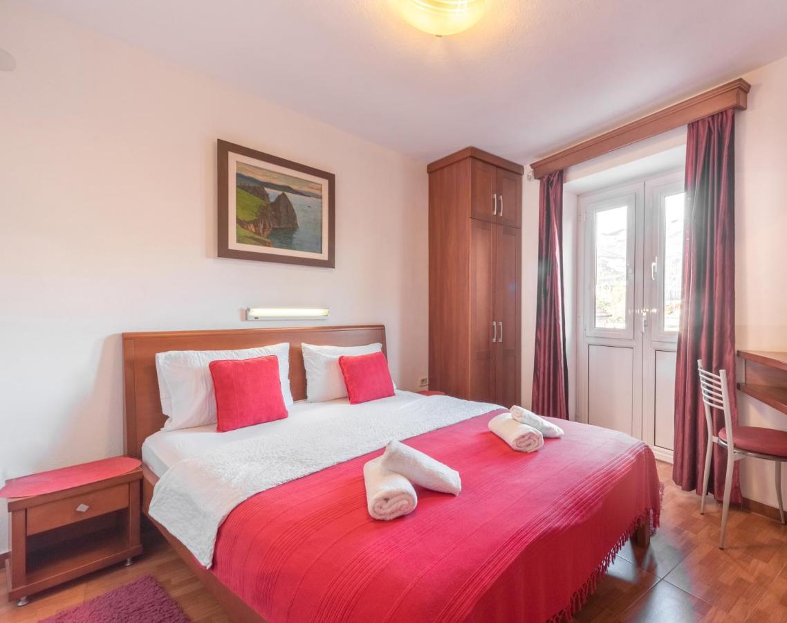 R Club Apartments Old Town Будва Экстерьер фото